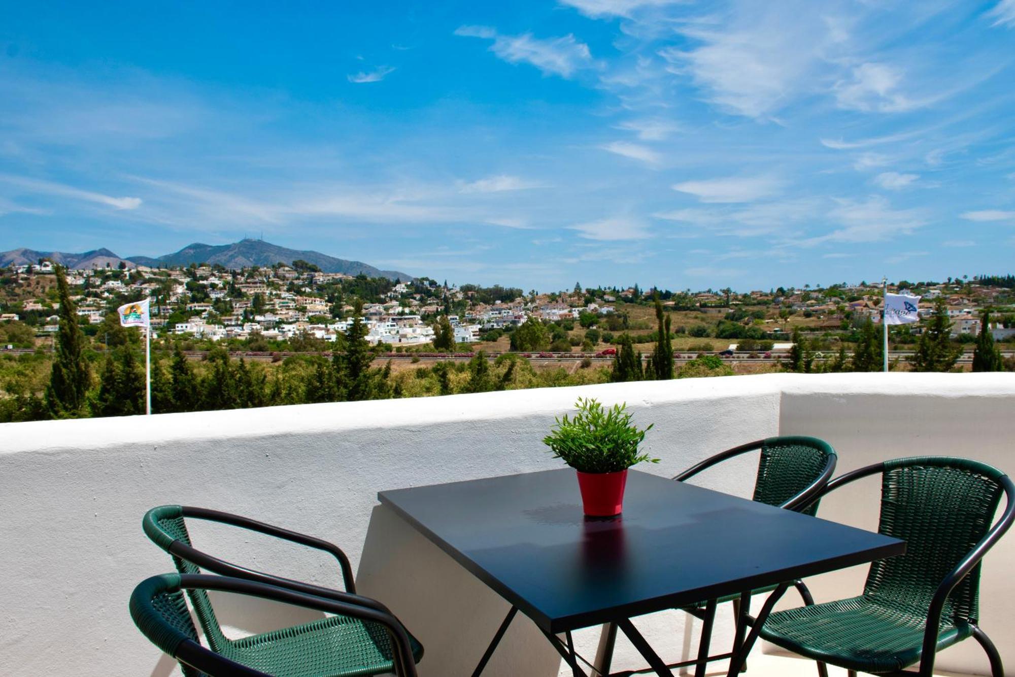 Apartamento Leos Mijas Golf Fuengirola Exterior foto